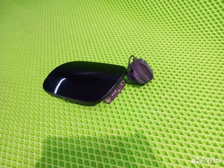 Лючок бензобака Porsche Cayenne 955