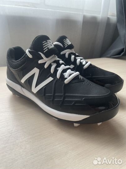 Бейсбольные спайки new balance 37