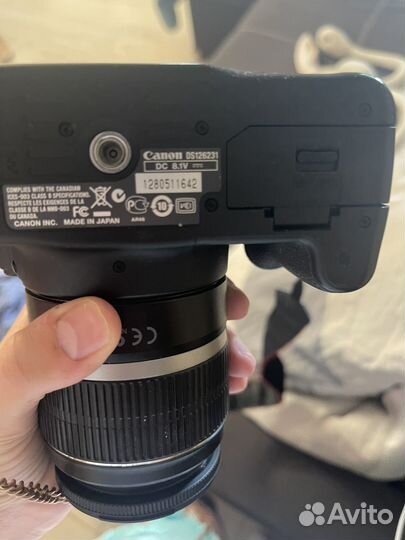 Зеркальный фотоаппарат Canon ds126231