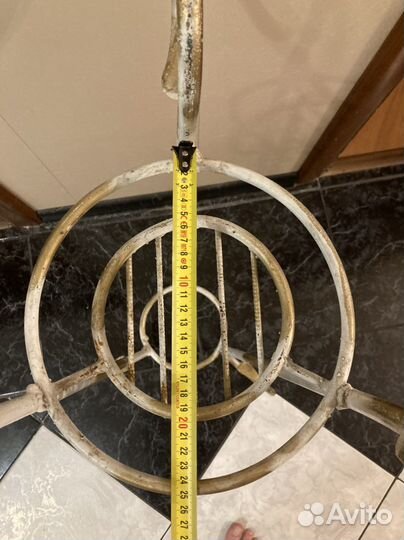 Подставка для цветов напольная