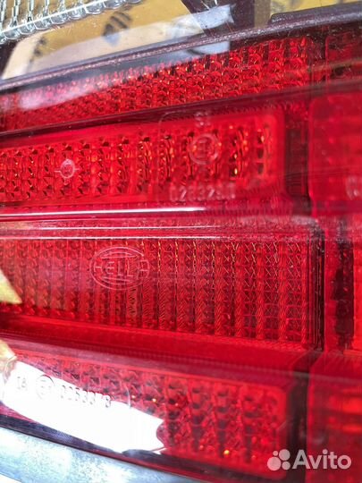 Стекло заднего фонаря правого Mercedes-Benz W124