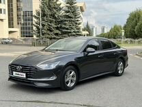 Hyundai Sonata 2.0 AT, 2019, 115 385 км, с пробегом, цена 2 400 000 руб.