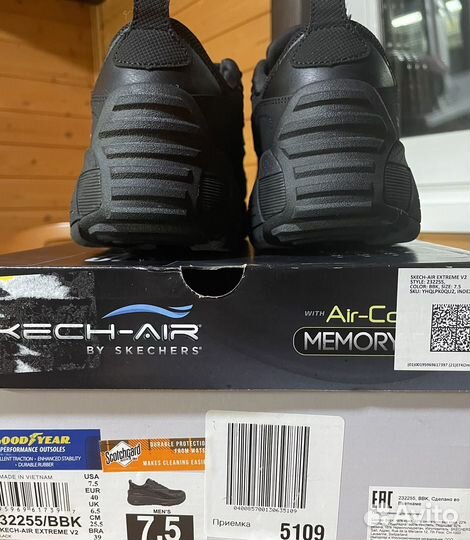 Кроссовки мужские новые