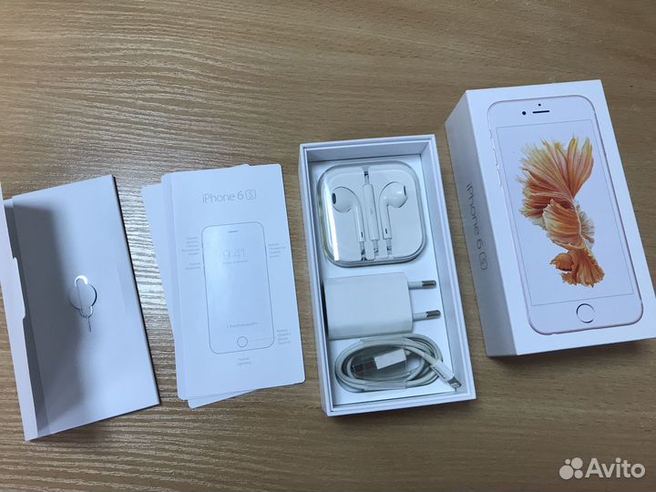 Продам оригинальный iPhone 6S