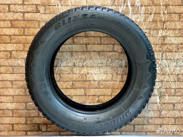 Bridgestone Blizzak Spike-01 185/65 R15