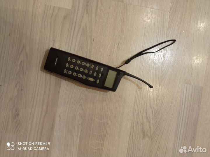 Старинный телефон