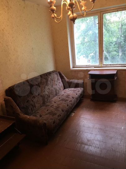 Комната 16 м² в 3-к., 1/5 эт.