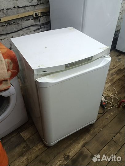 Продам морозильник