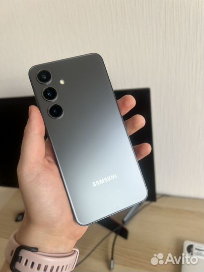 Samsung Galaxy S24, 8/128 ГБ