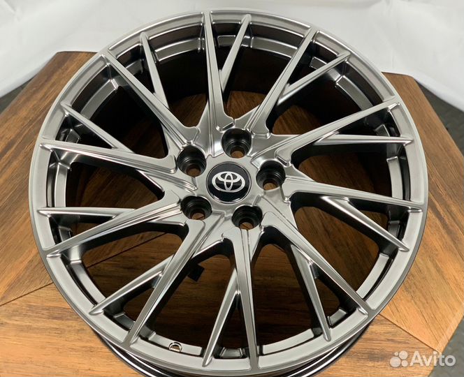 Новые диски R19 на Lexus ES