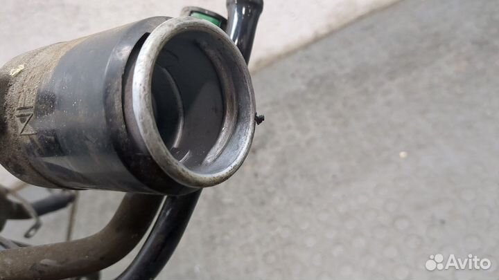 Горловина заливная топливная Genesis G80