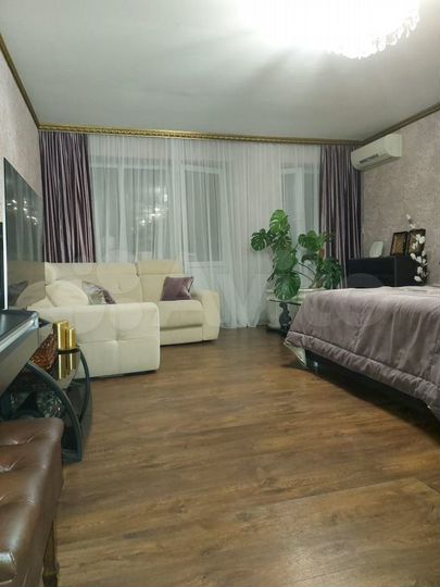 3-к. квартира, 101,7 м², 2/4 эт.