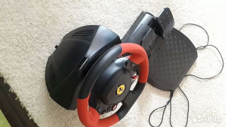 Игровой руль trustmaster ferrari 458