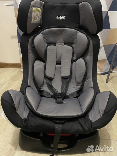 Автомобильное кресло