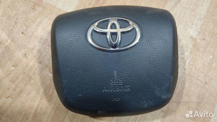 Б/У Б/У Подушка безопасности руля G8 toyota Hilux