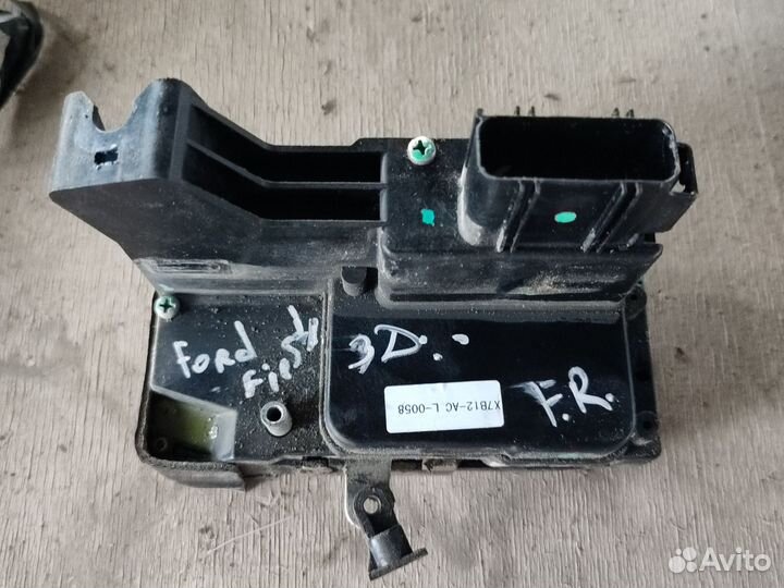 Замок правый ford fiesta 3х дверная