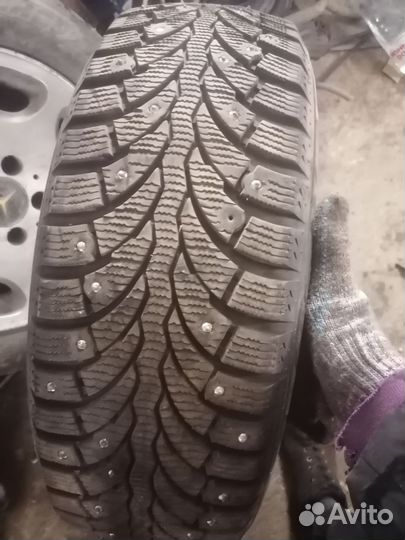 Pirelli Formula Ice 185/60 R15