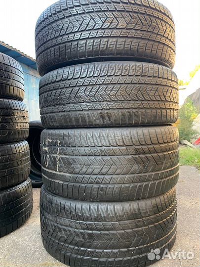 Pirelli Scorpion Winter 285/40 R22 и 325/35 R22 114W