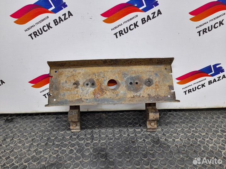 Кронштейн заднего фонаря правый камаз 5490