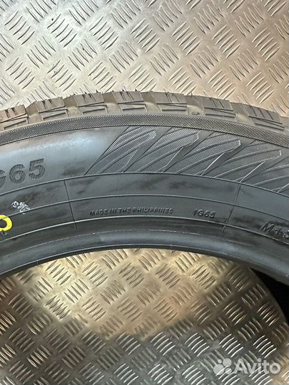 Yokohama Ice Guard IG65 235/55 R19 105T