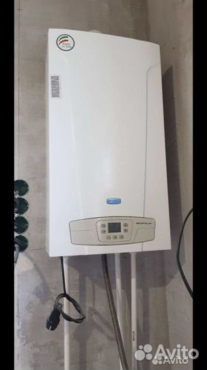 Газовый котел настенный новый