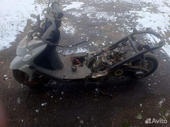 Продам на запчасти он не работает не чего