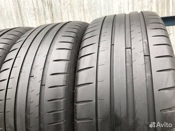 Michelin Pilot Sport 4 235/45 R19