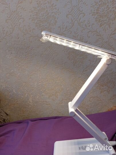 Светильник настольный