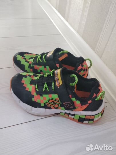 Кроссовки skechers