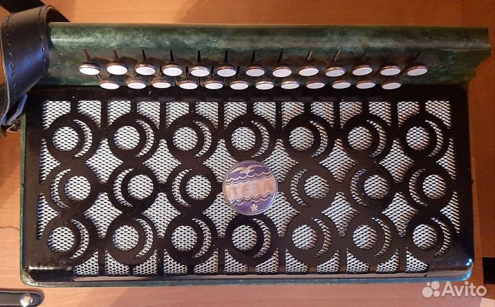 Гармонь Чайка 3