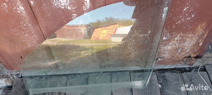 Стекло переднее левое Рено Логан 1 Оригинал