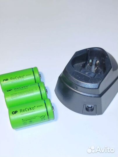 Зарядка Bosh 12 В, аккумуляторы GP HR14, LR14, С