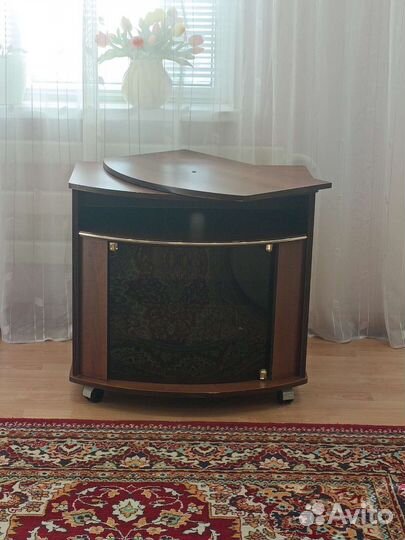 Тумба под телевизор