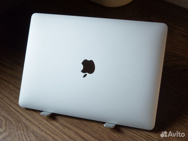 Apple MacBook air 13 2020 m1 8gb 256