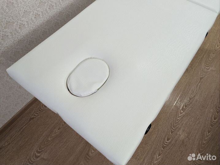 Массажный стол