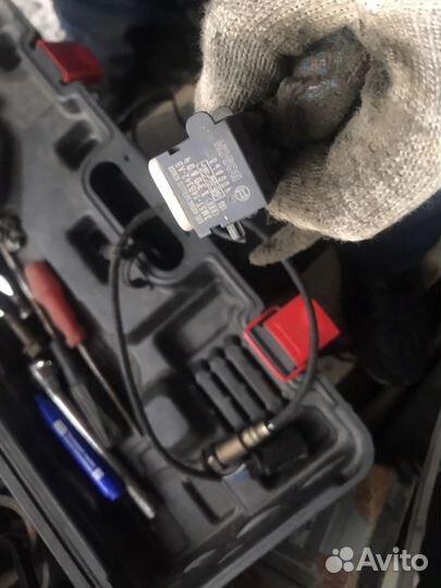 Датчик удара Mazda 3bk Ford Focus 2