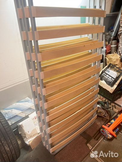 Кровать односпальная