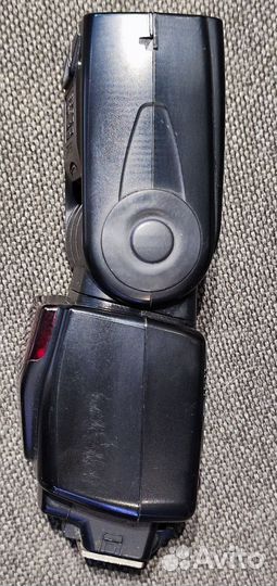 Фотовспышка nikon SB 700