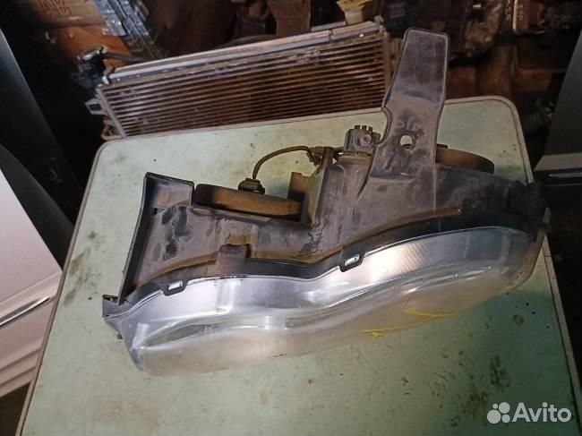 Фара правая jeep Grand Cherokee 2005-2008 4.7