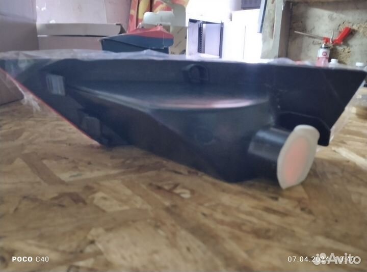 Фонарь задний левый противотуманный