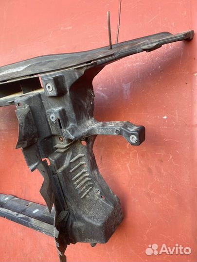 Передняя панель телевизор Volkswagen Passat B7