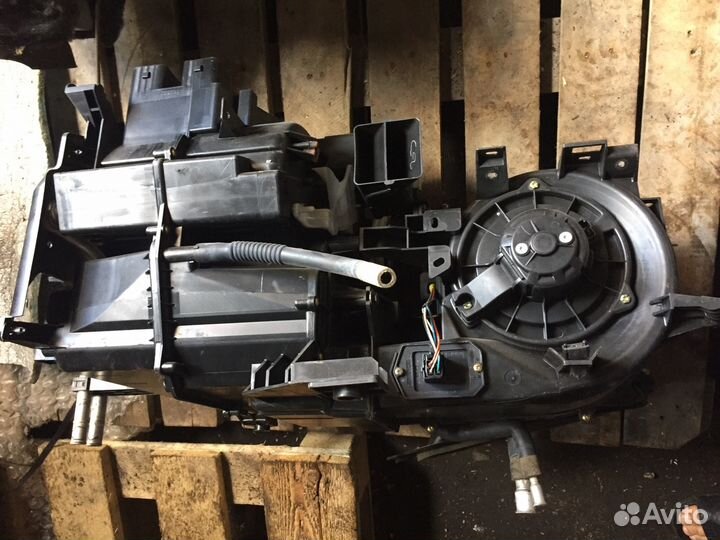 Корпус отопитель Toyota Corolla E120 кузов