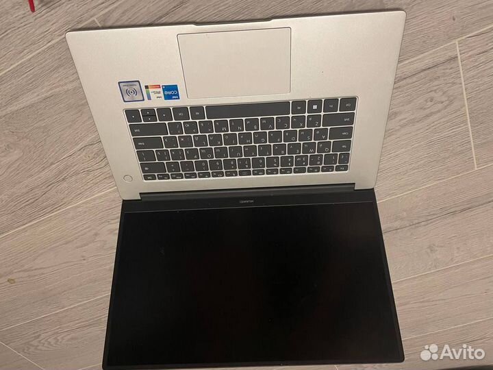 IPS FHD huawei MateBook D16 gray