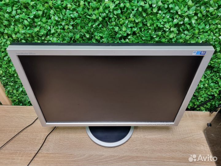 Отличный Монитор 20