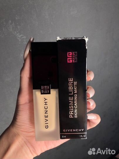 Тональный крем givenchy