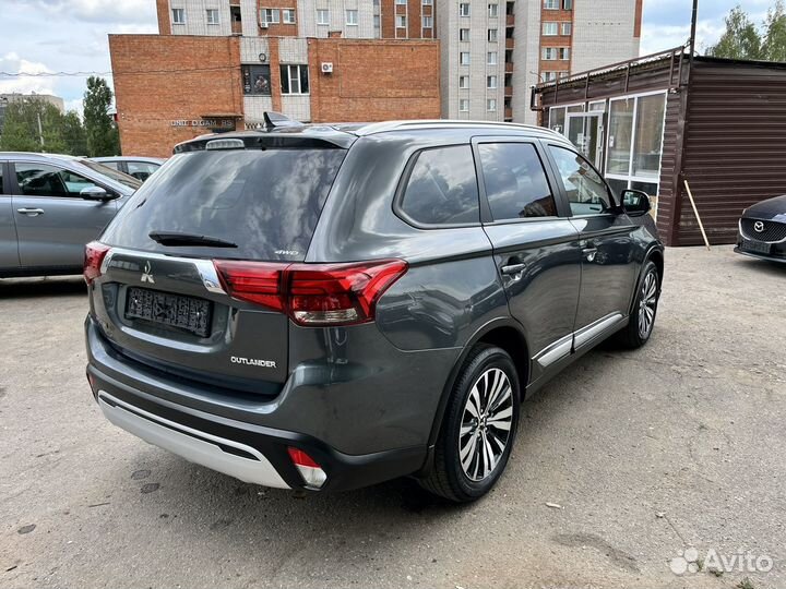 Mitsubishi Outlander 2.0 CVT, 2020, 41 767 км