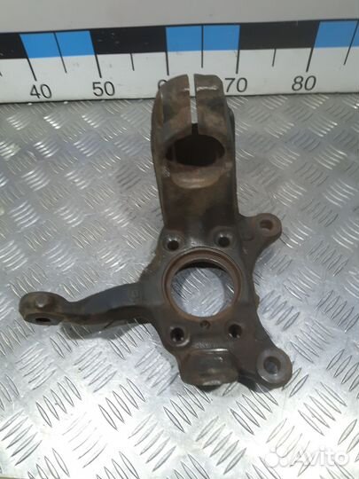 Б/У Кулак поворотный VW Jetta, Passat B7#004