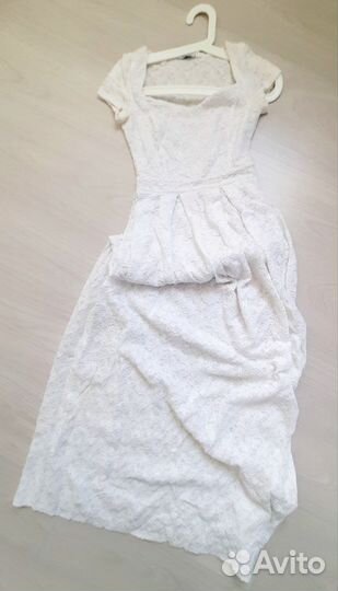 Платье белое