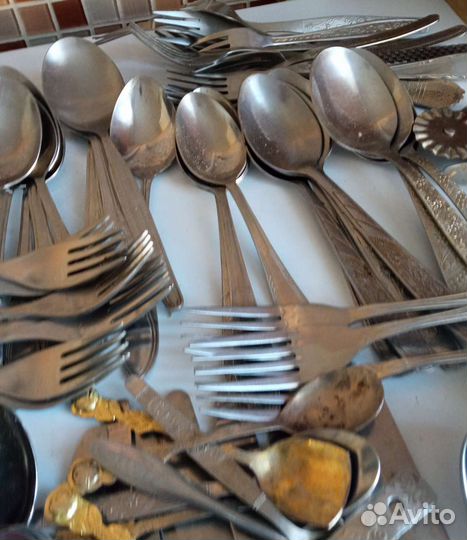 Столовые приборы 150 шт. одним лотом