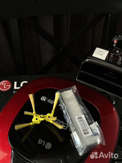 Робот пылесос LG VRF6043LR